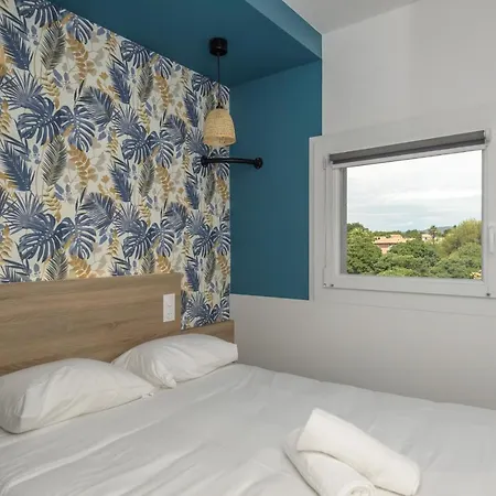 Kyriad Eco - Toulon Ouest Sur