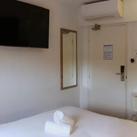 Hotel Kyriad Direct Toulon Ouest - Sur La Seyne-sur-Mer