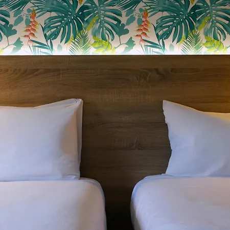 Kyriad Eco - Toulon Ouest Sur 2* La Seyne-sur-Mer