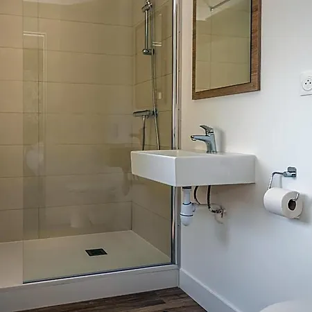 Kyriad Eco - Toulon Ouest Sur 2* La Seyne-sur-Mer
