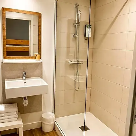 Hotel Kyriad Eco - Toulon Ouest Sur La Seyne-sur-Mer